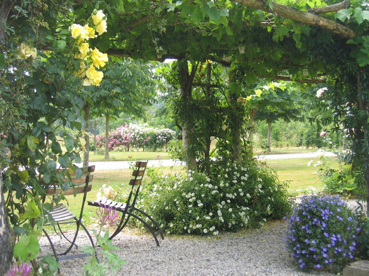 La pergola du jardin de Chaligny à Sainte-Pexine