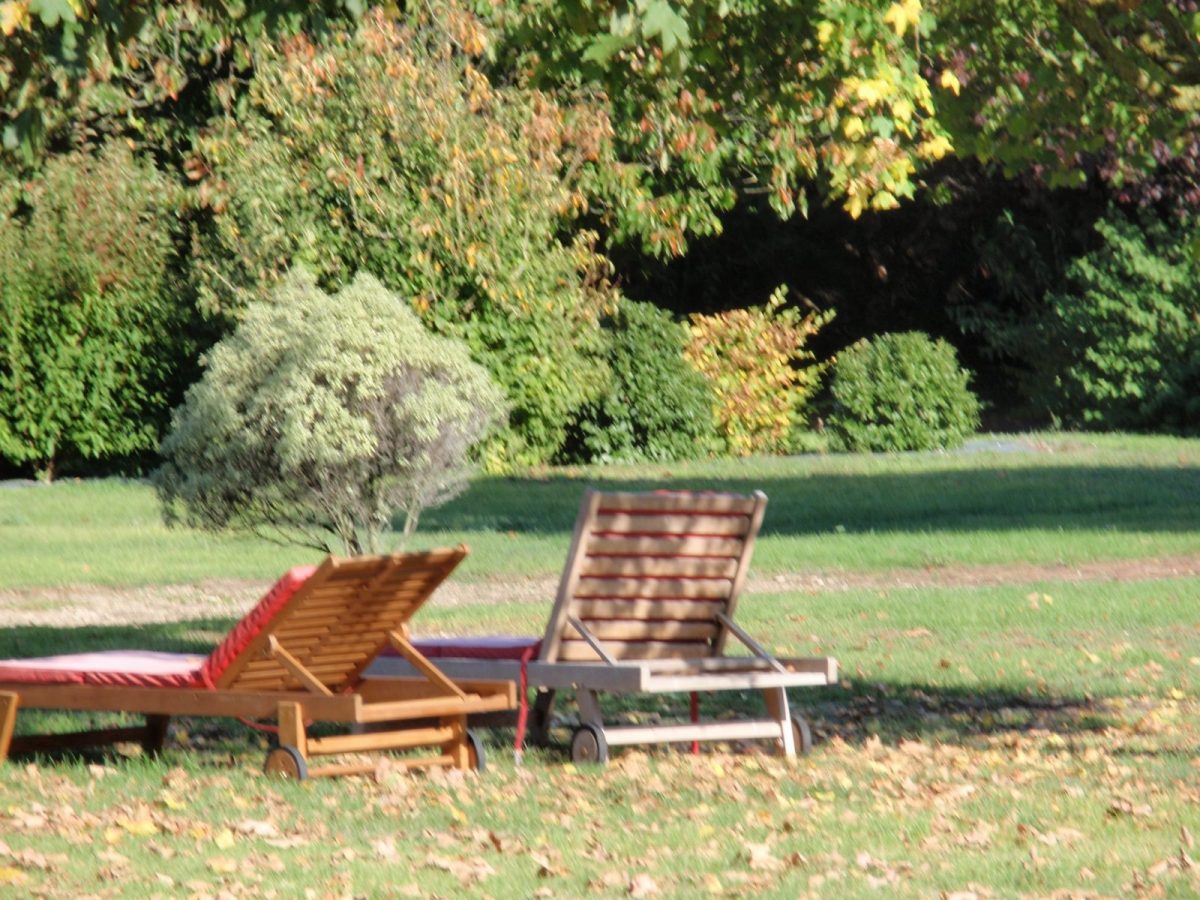 Chateau Moreilles Chaises Longues 19