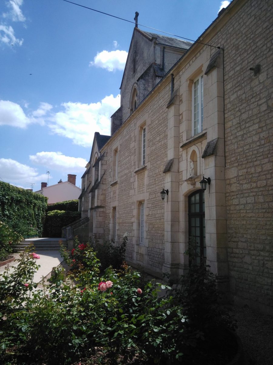 Entrée de la boutique du Carmel