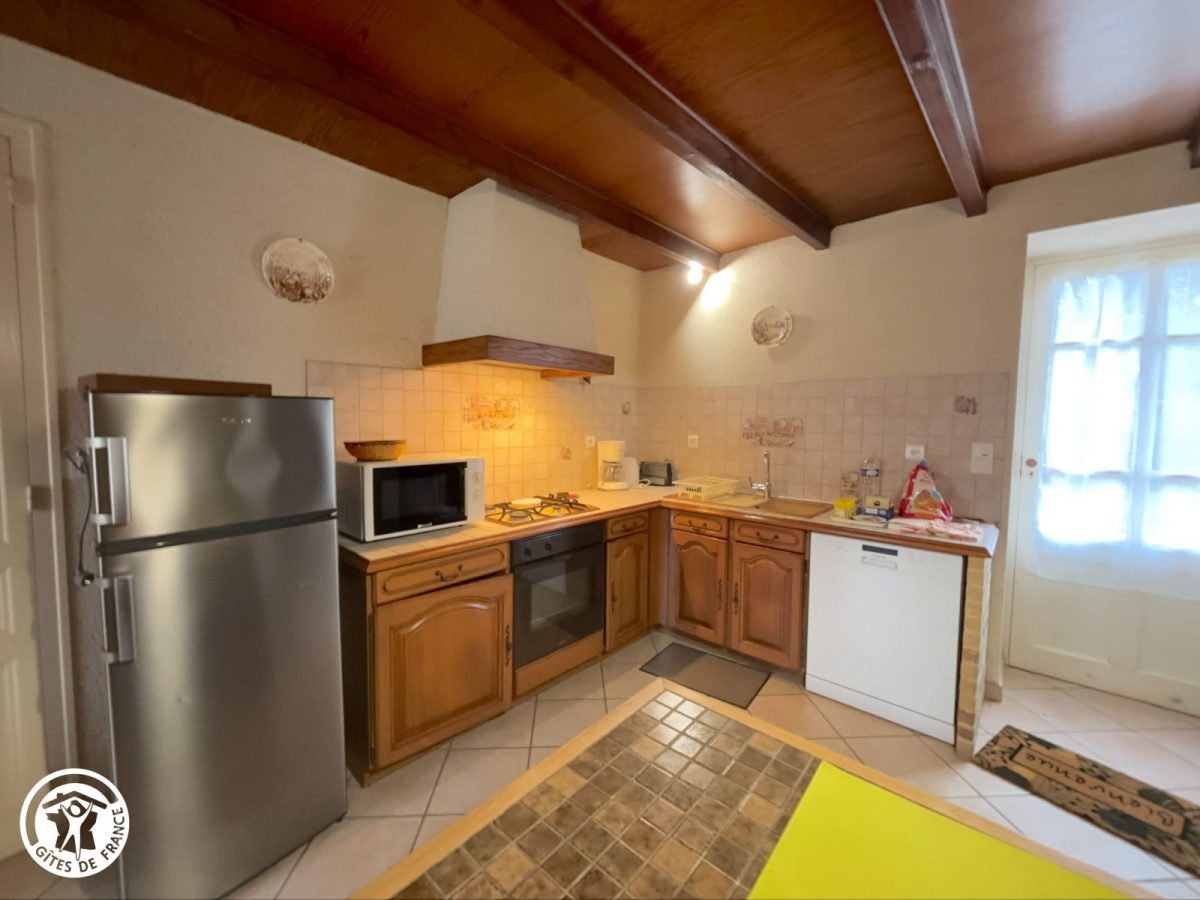 H85G009900-694001f8609bd