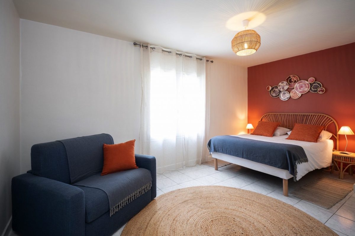 L’ENCLOS BLEU – CIGOGNE – CHAMBRE