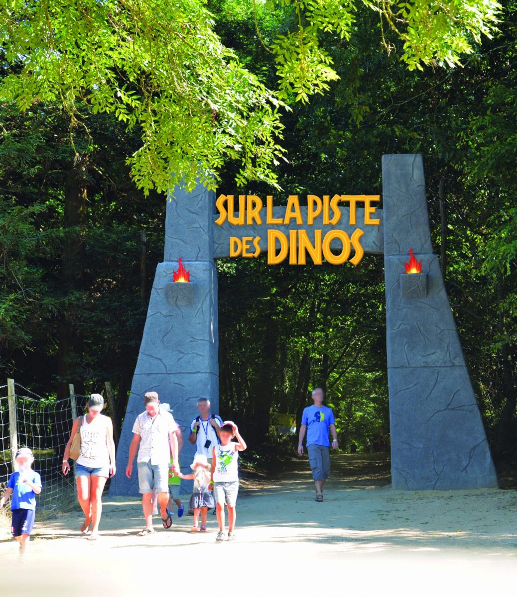 Porte – montage Sur la Piste des Dinos