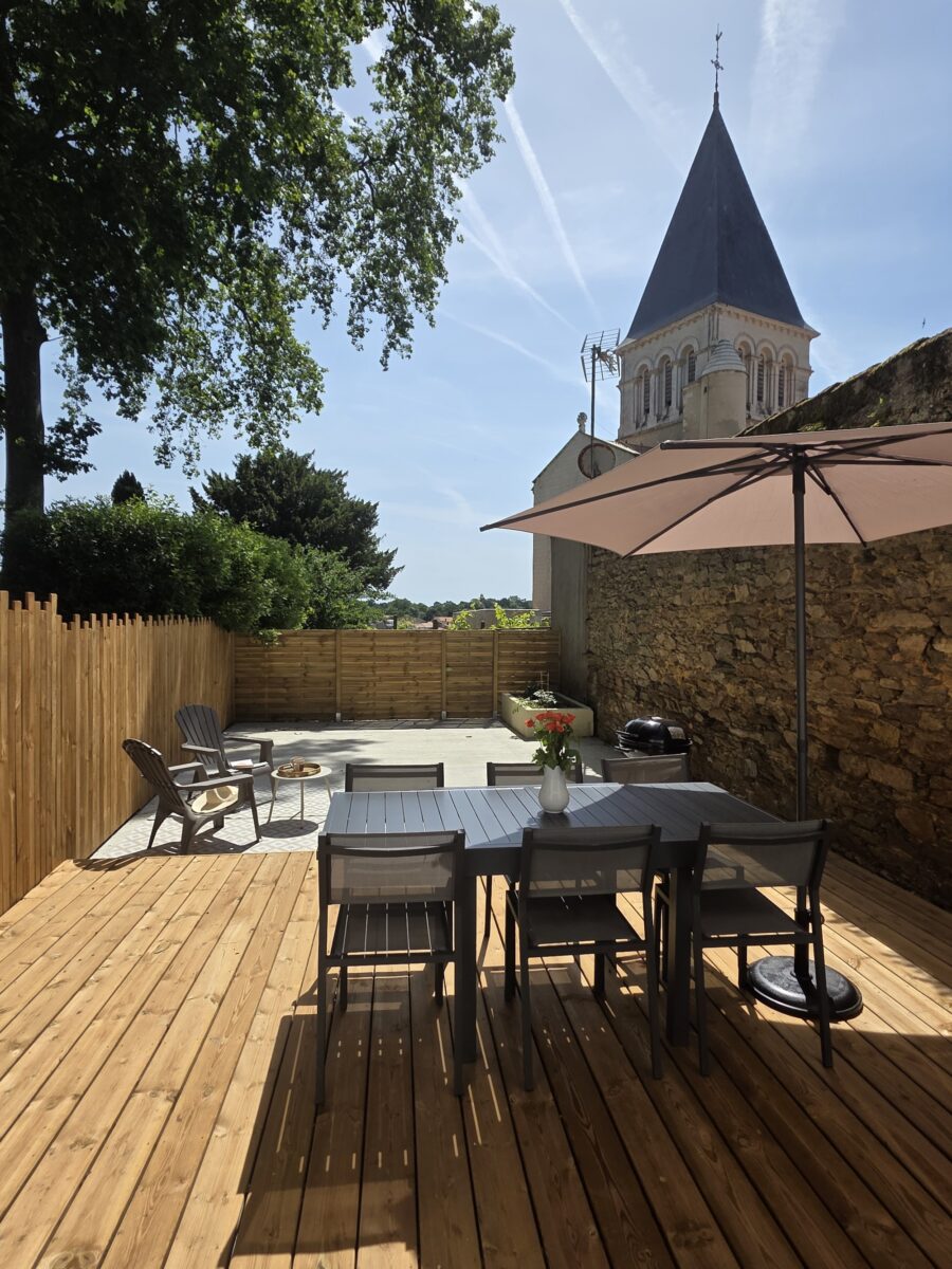 Terrasse Ô Fil du lay Gîte Mareuil sur Lay