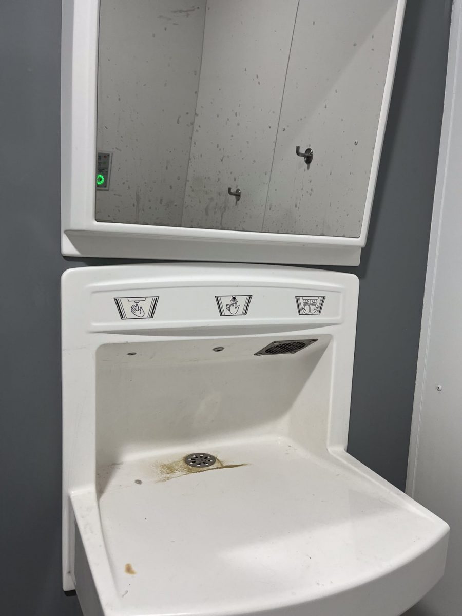 Toilettes publiques -mairie – La Faute-sur-Mer (5)