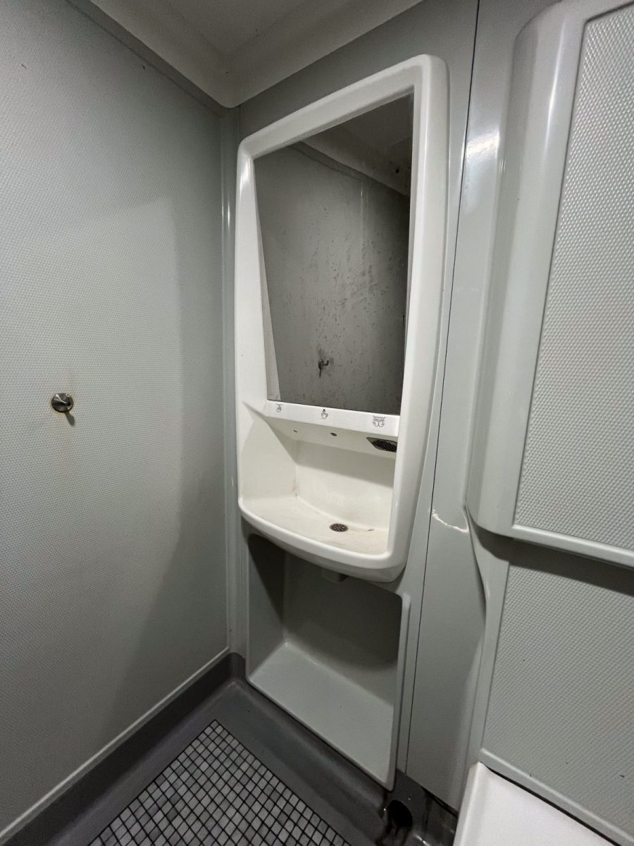 Toilettes-publiques-Mareuil-sur-Lay-Clemenceau (1)