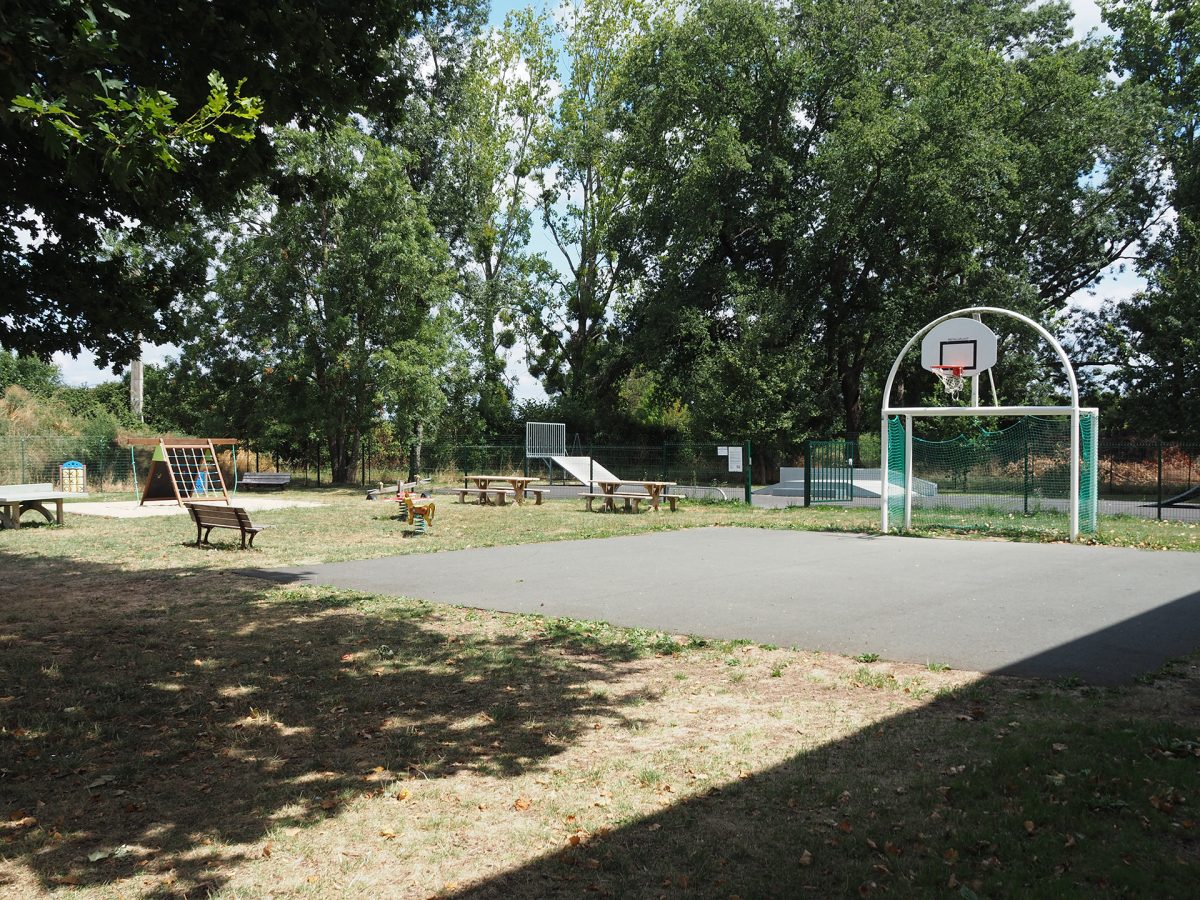 aire-jeu-moutiers-sur-le-lay (2)