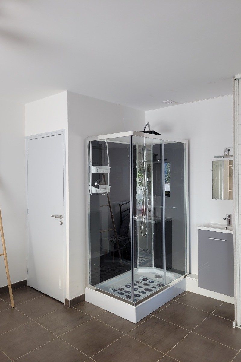 b52a596a-9df3-48de-9c37-7a1bb3e9e53f