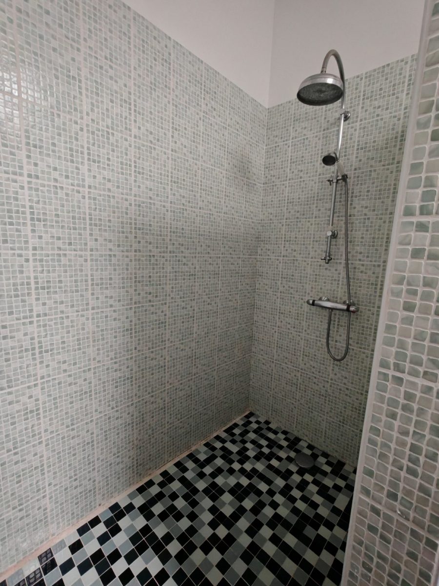 ef835ccd-a927-4c6b-b9bb-1be58dd393e4